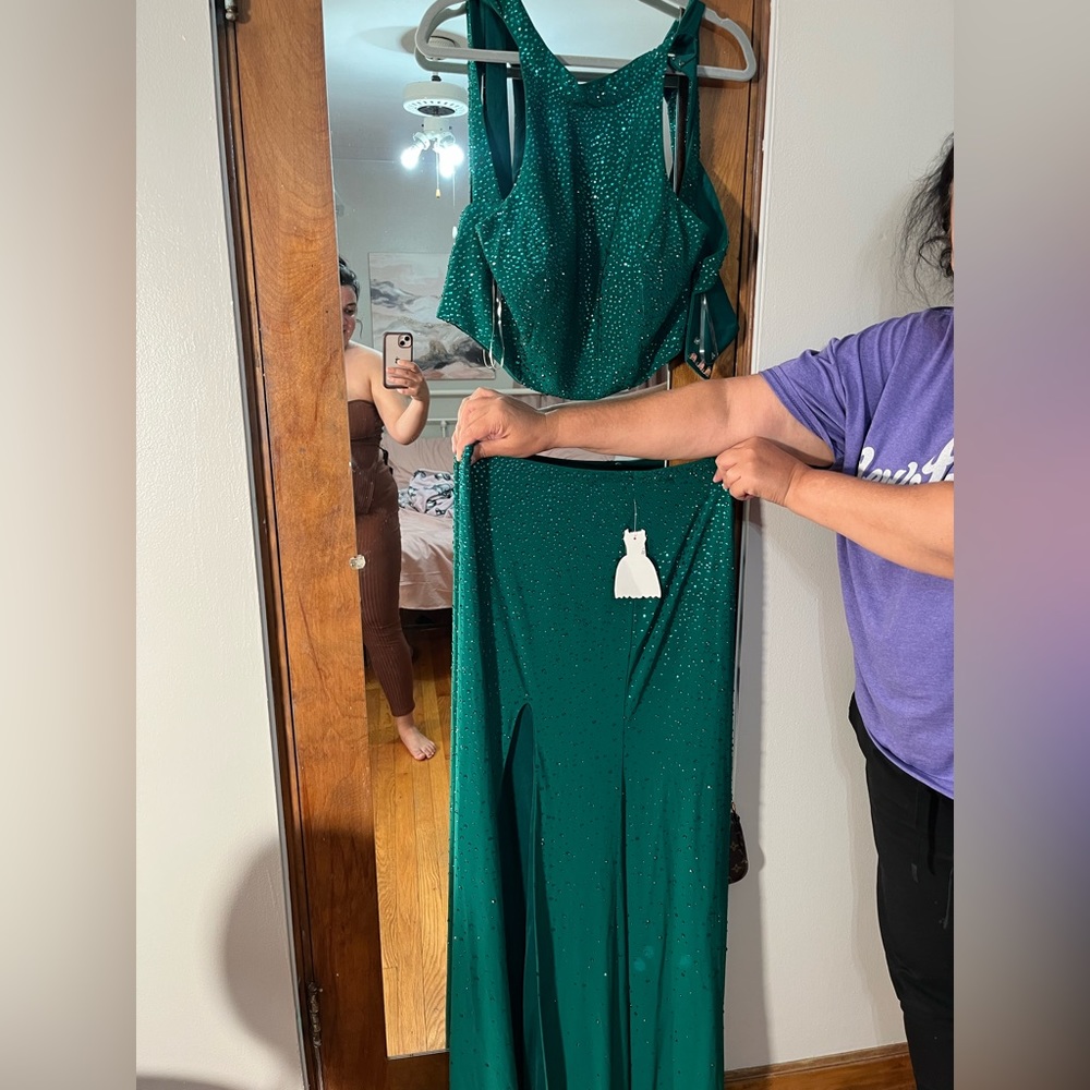 Prom dress bought at sample sale and no longer needed did not fit.